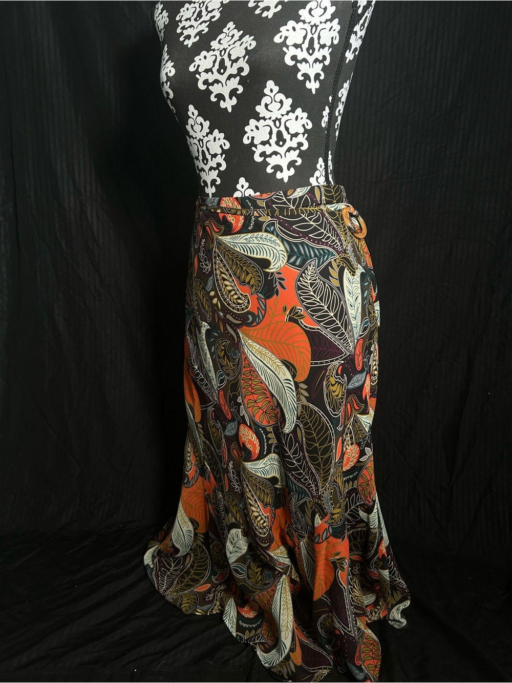 Larry Levine Black Maxi Skirt with Orange and Cream Leaf Print